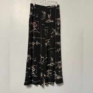 #5) Chico's Travelers Black and cream Graphic wide leg pants stretch comfy